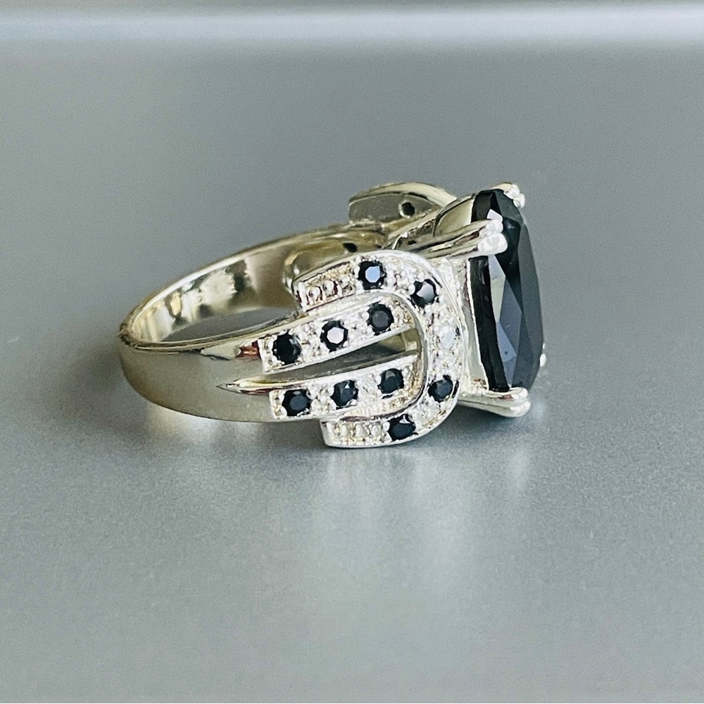 Black Onyx Oval Sterling Silver Cocktail Ring - Picture 11 of 12